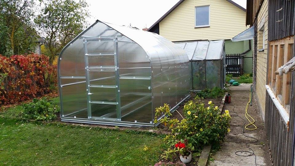 Polycarbonate Greenhouse "RAINDROP" Arches 66cm apart
